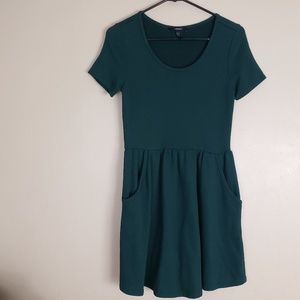 Forever 21 Forrest Green Dress Size Medium E11